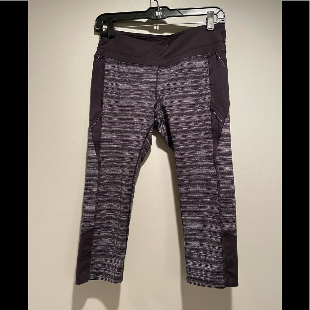 Athleta crop leggings size medium